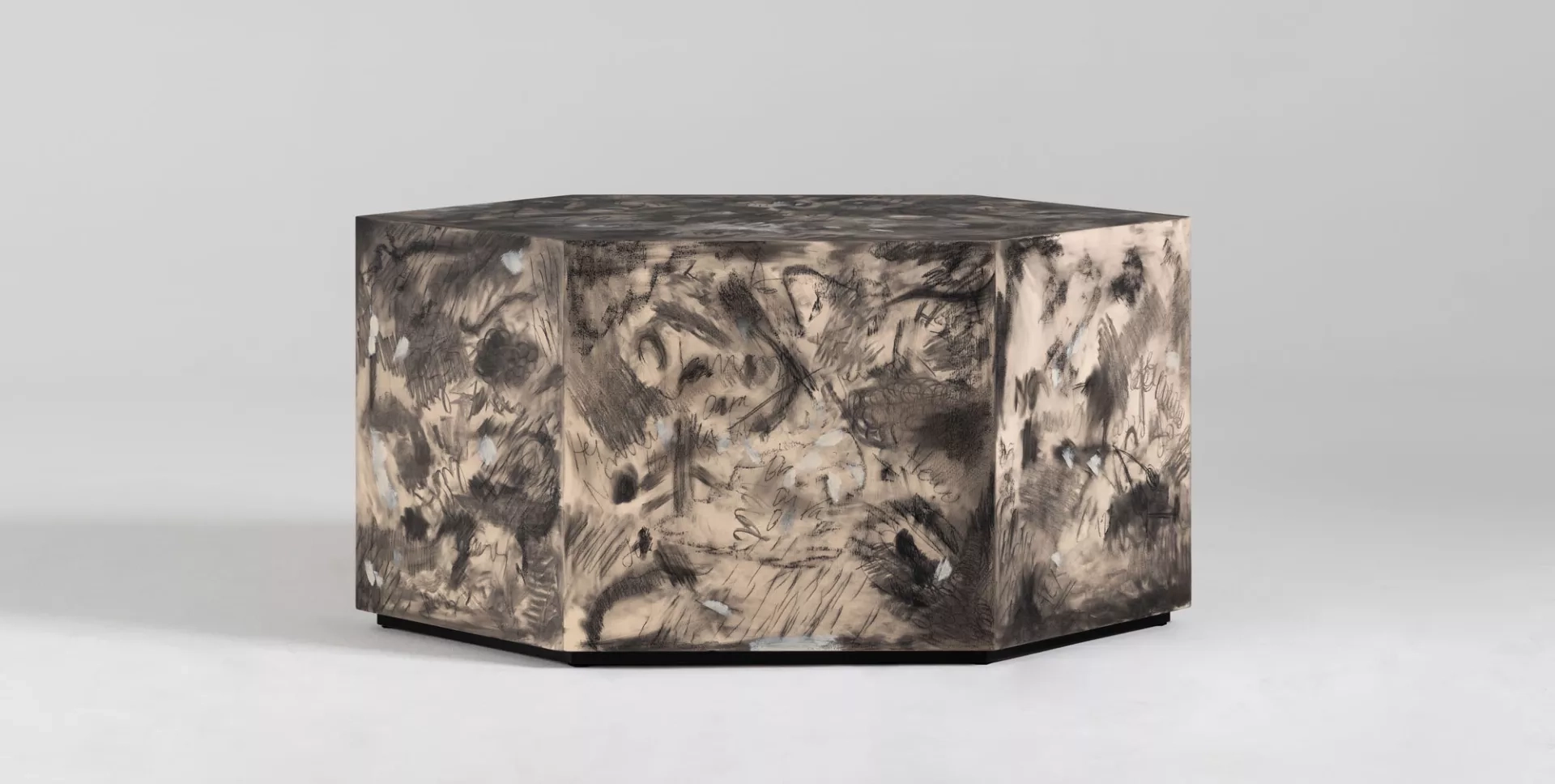 Soffbord gjord av gamla bordsskivor, designad av Jenny Nordberg för Yllw Factory