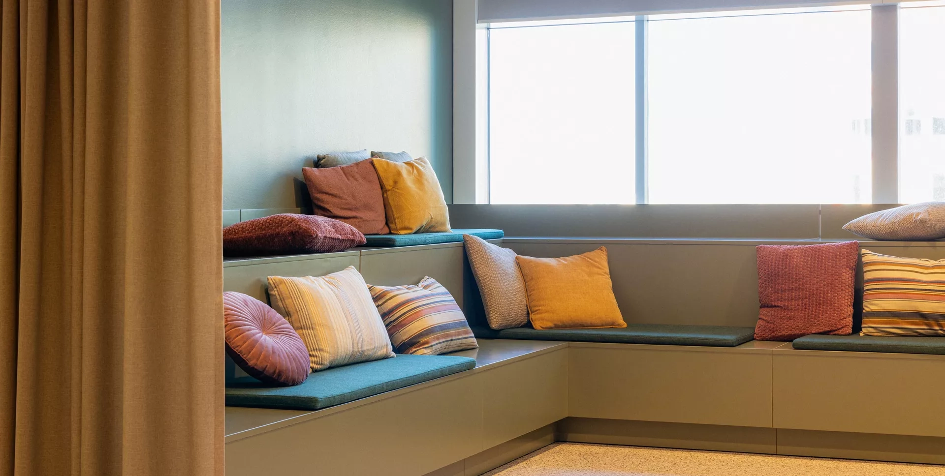 Specialbyggd gradäng gjort av Yllw Factorys möbelsnickare för en kund i Lund